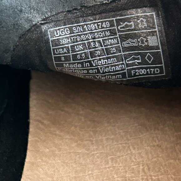 Ugg Women's Adley Perforated Slip-On Sneaker Size 8 Suede Black and Tan Preppy - Picture 9 of 11